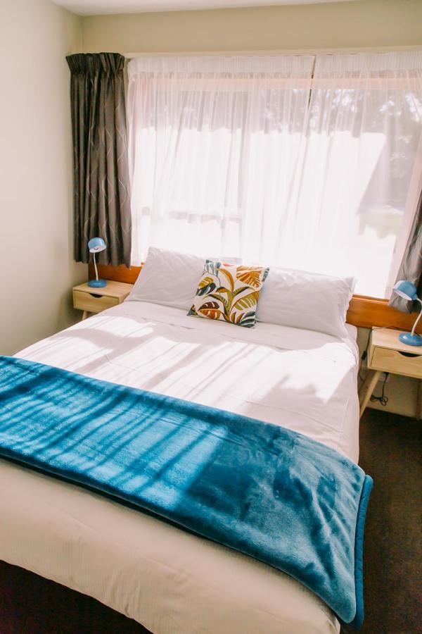 Flaxbourne Motels Ward エクステリア 写真
