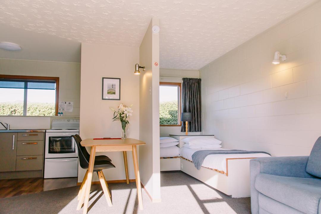 Flaxbourne Motels Ward エクステリア 写真