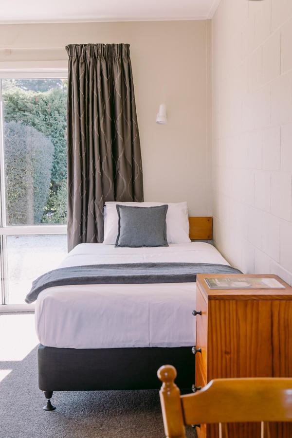 Flaxbourne Motels Ward エクステリア 写真