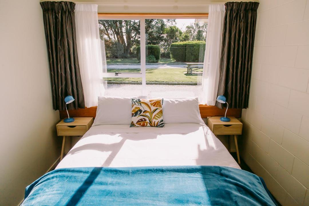 Flaxbourne Motels Ward エクステリア 写真