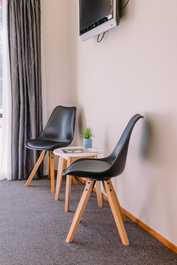 Flaxbourne Motels Ward エクステリア 写真